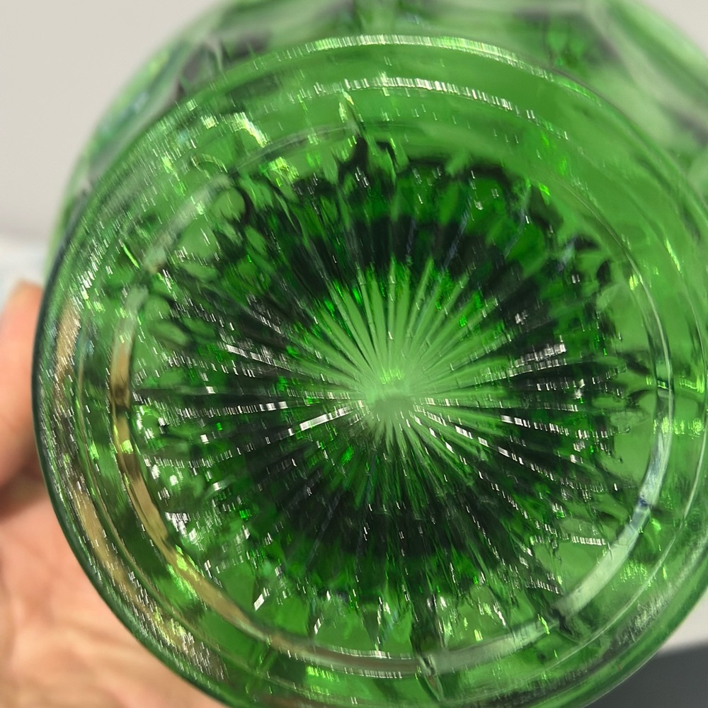 Vintage anchor hocking emerald Green Glass Bowl - Picture 5 of 5